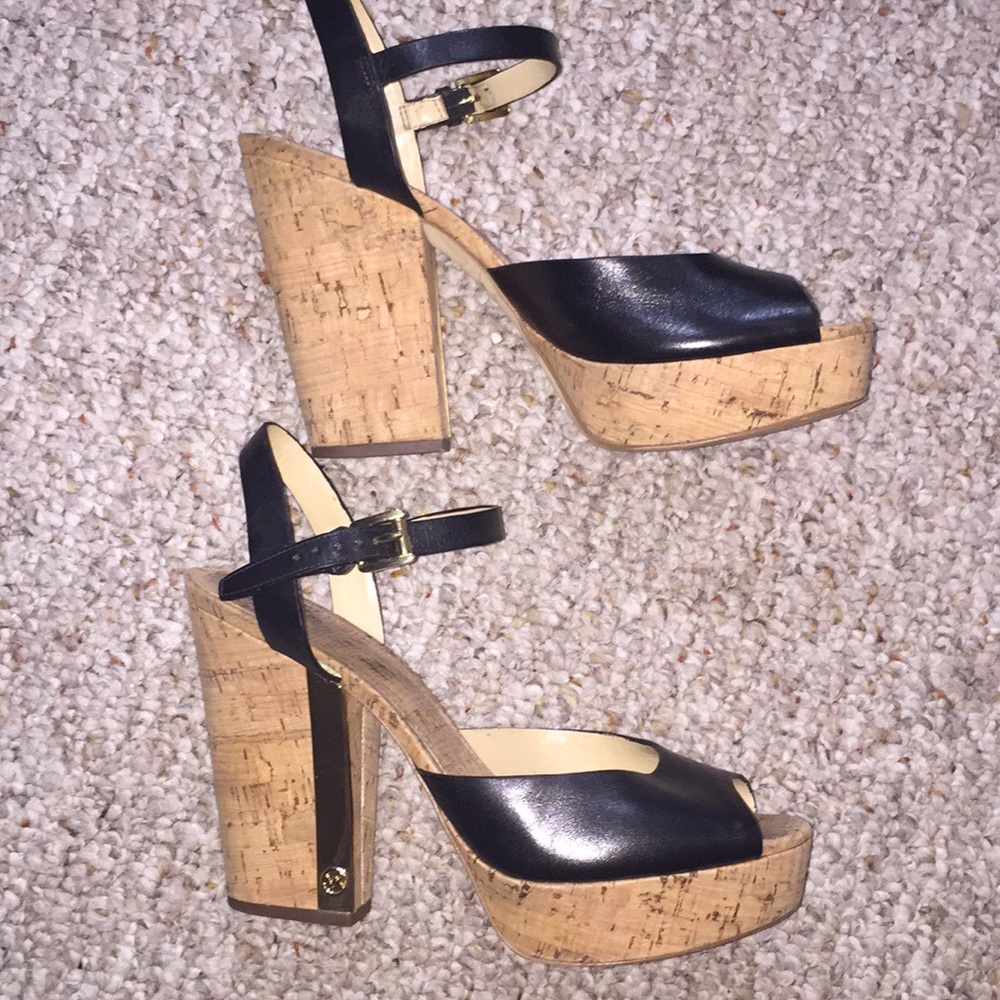 Micheal Kors Black Wedges